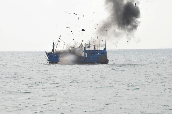 Penenggelaman kapal aspek mencolok