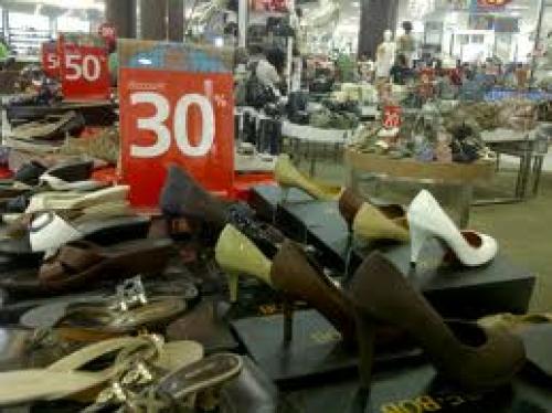 Perlambatan ekonomi dunia usaha