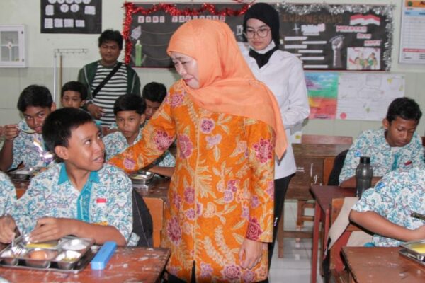 Peringatan Hari Ibu kebijakan