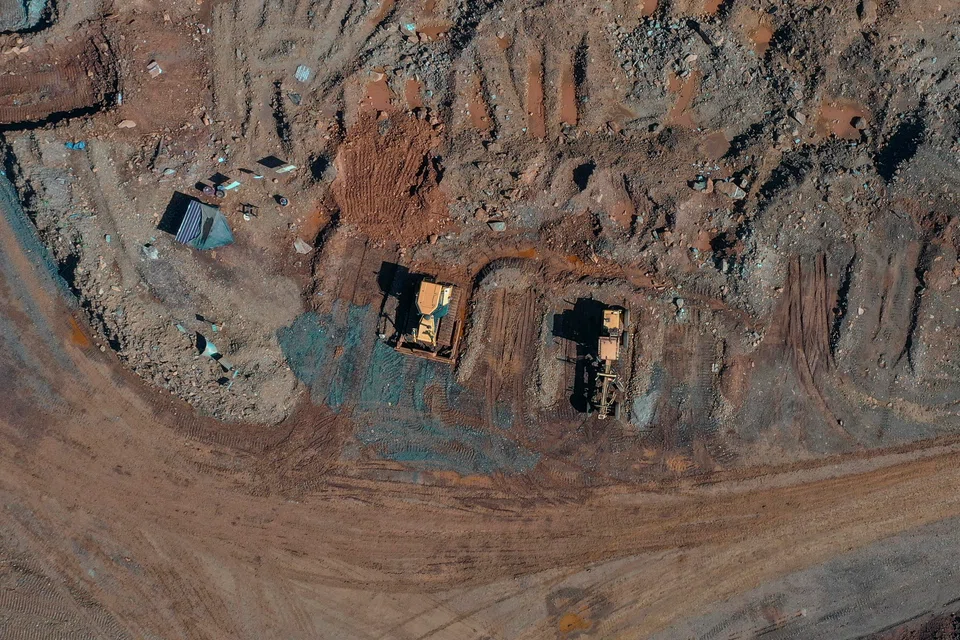 pengurangan produksi tambang nikel