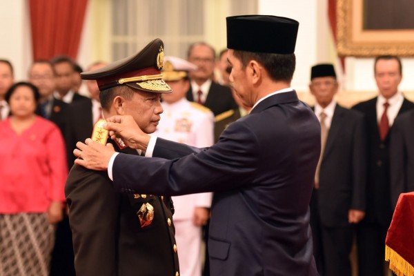 Presiden Joko Widodo melantik